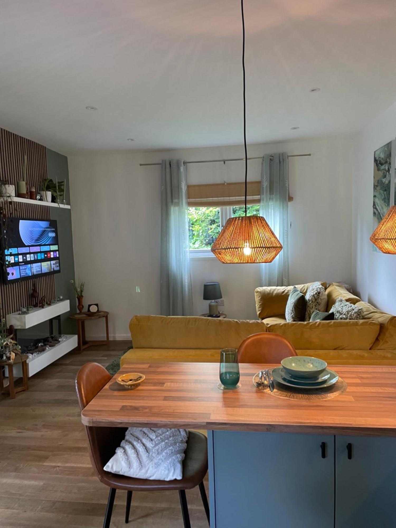 Apartment Garden Retreat Wales Llandowror